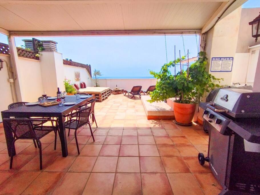 Apartmán Penthouse With Jacuzzi And Spectacular Sea Views Nerja Exteriér fotografie